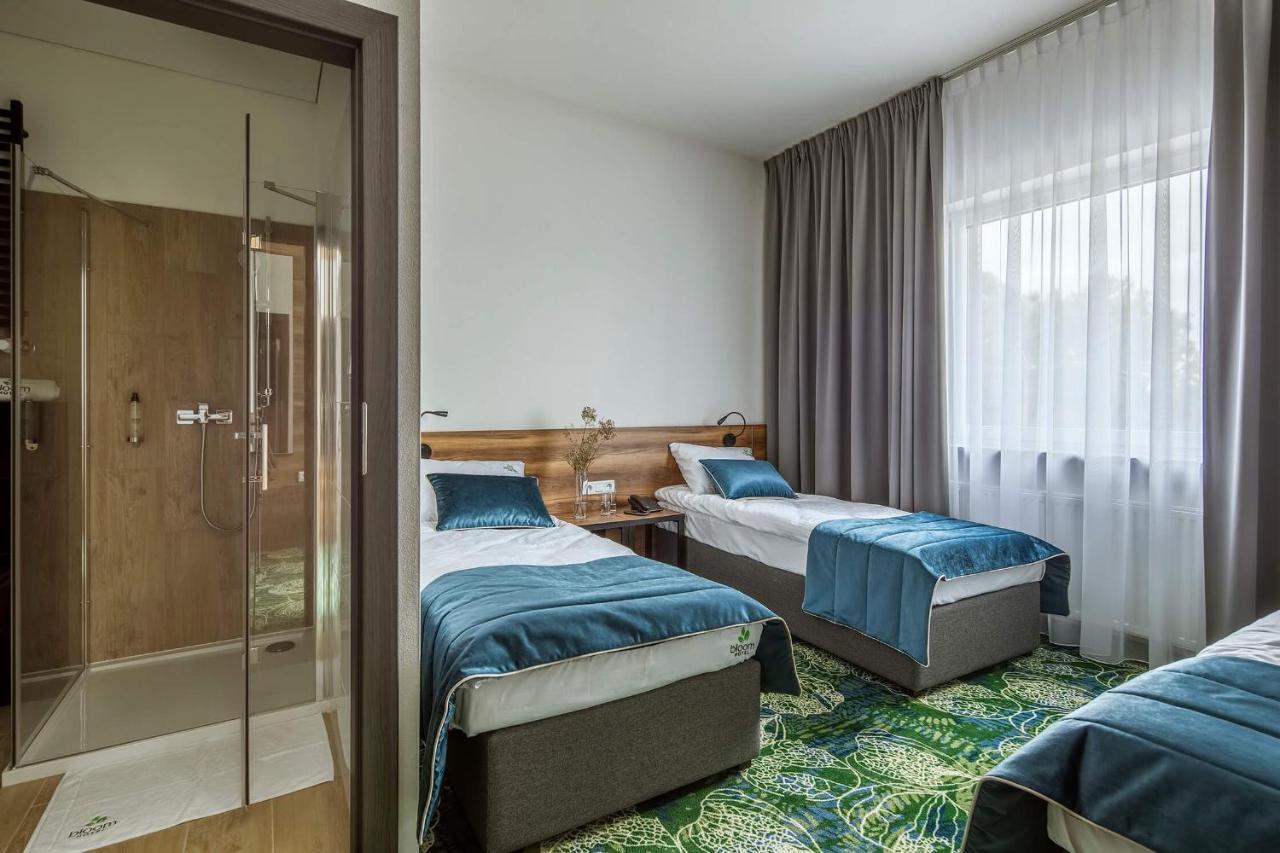 Bloom Hotel Airport Okecie ราชิน ภายนอก รูปภาพ