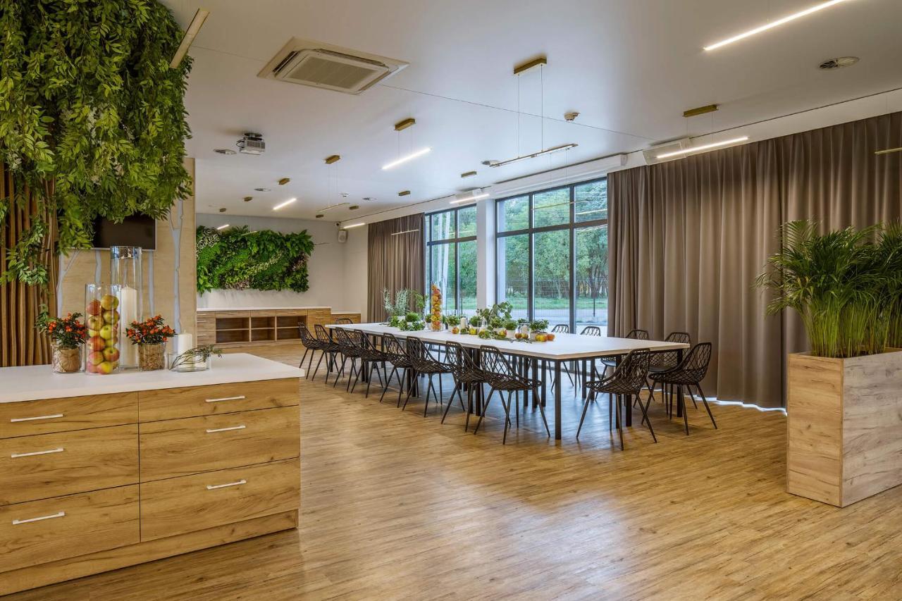 Bloom Hotel Airport Okecie ราชิน ภายนอก รูปภาพ